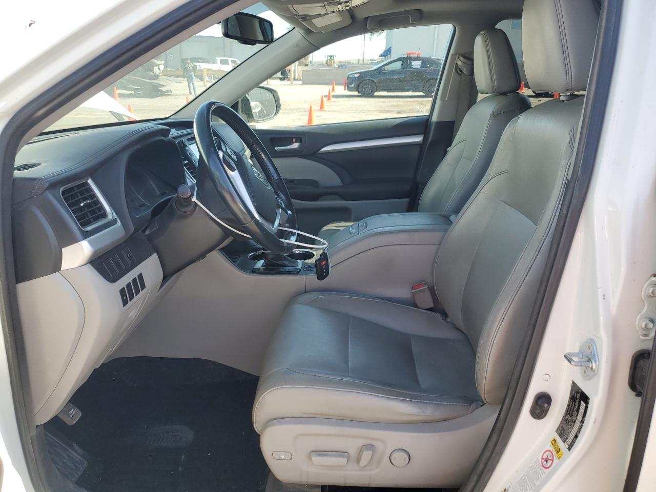 5TDKKRFH6GS176515 TOYOTA HIGHLANDER 2016