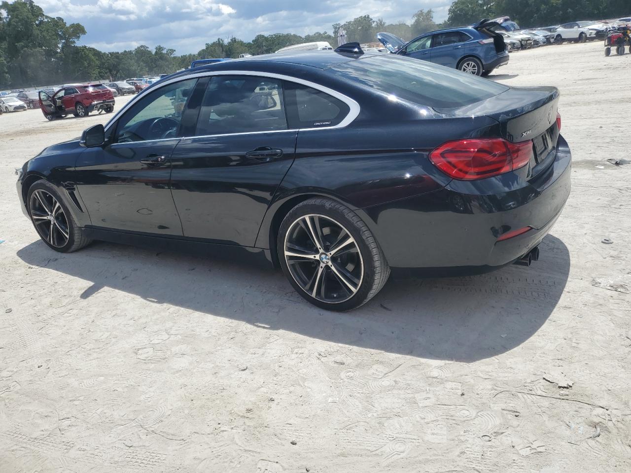 BMW 4 SERIES 2018 VIN WBA4J3C54JBL03258 photo 2