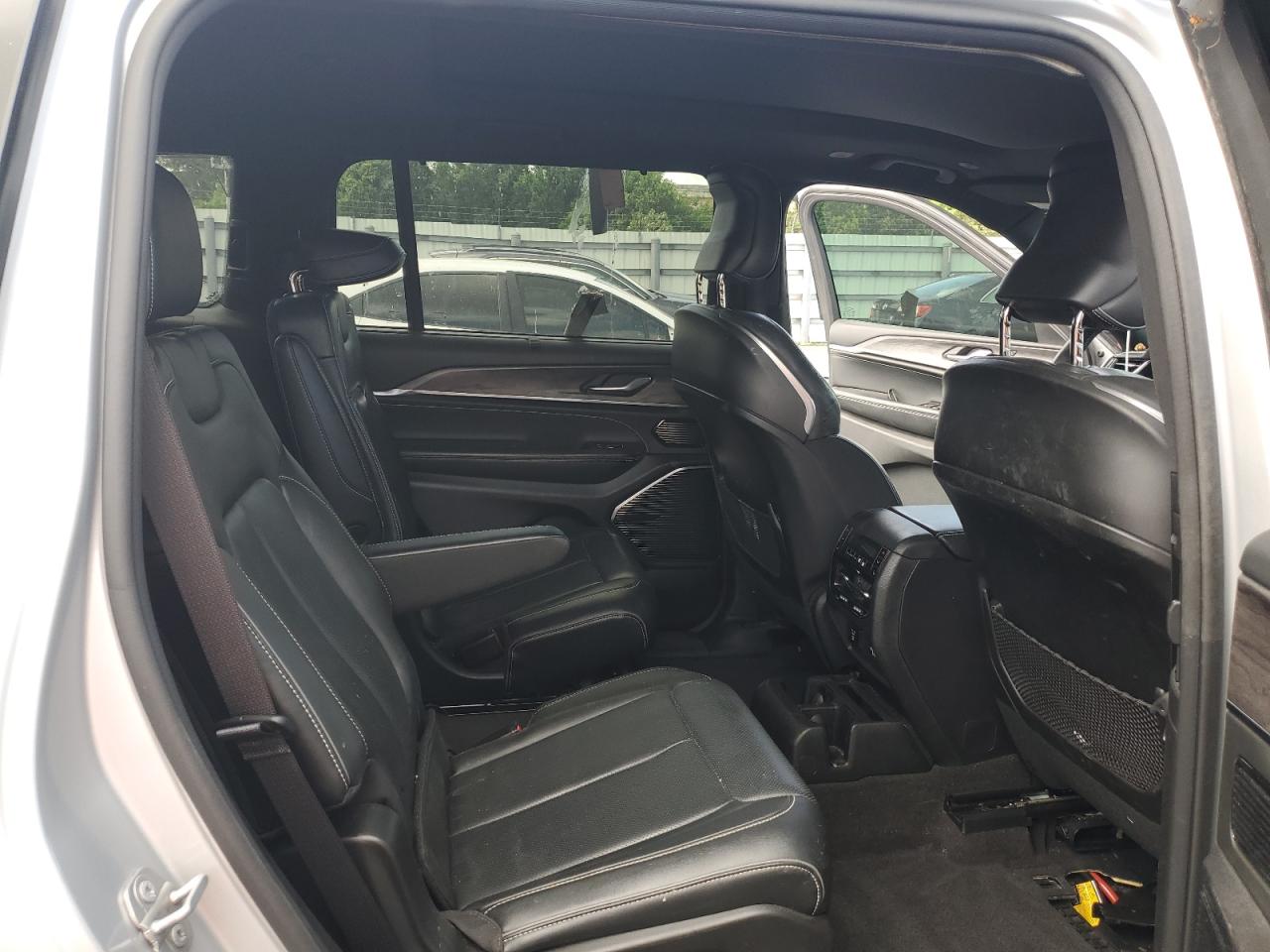 2022 Jeep Grand Cherokee L Overland VIN: 1C4RJJDG1N8548129 Lot: 61969055