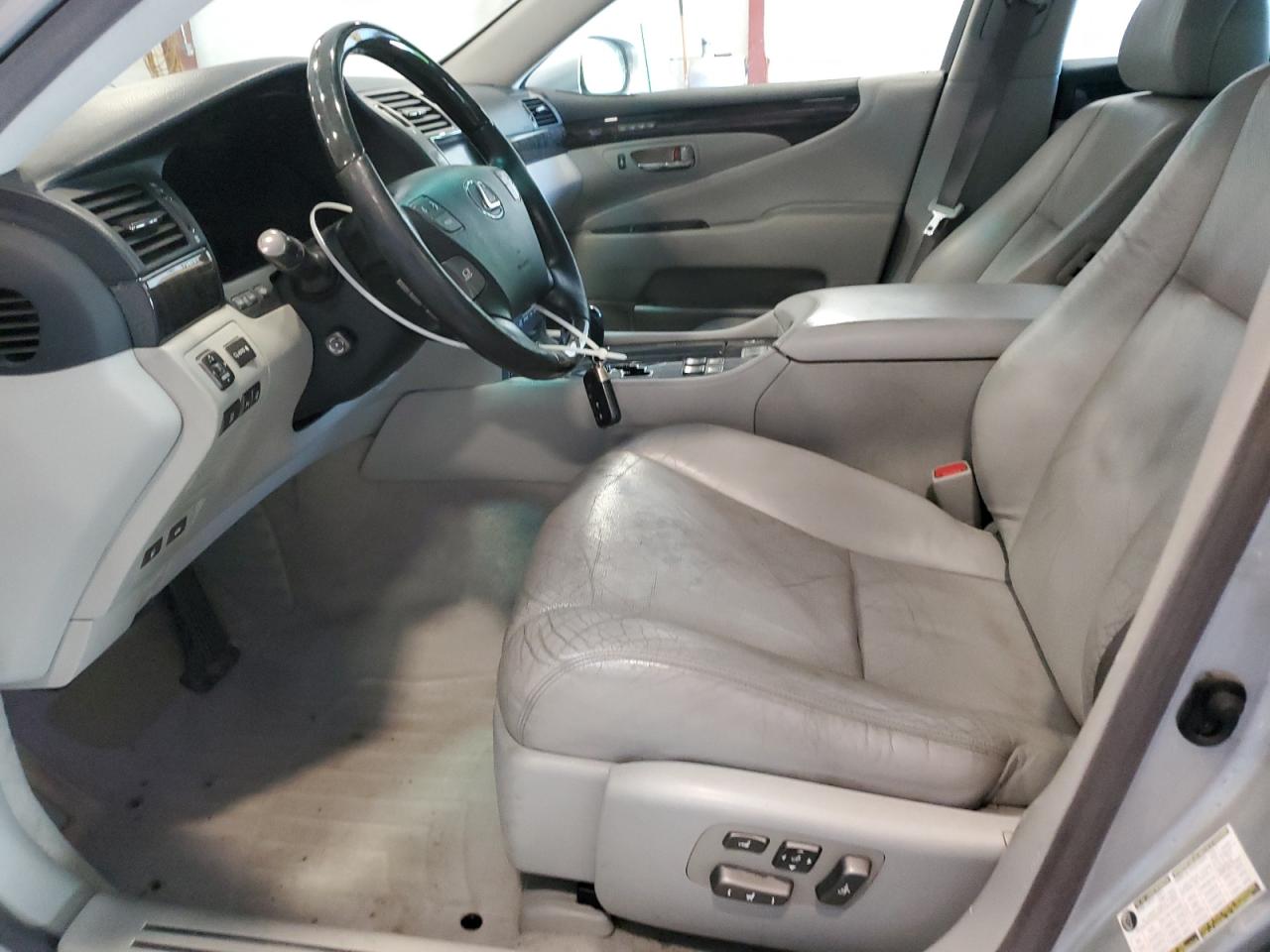 2009 Lexus Ls 460 VIN: JTHCL46F695003734 Lot: 62080255