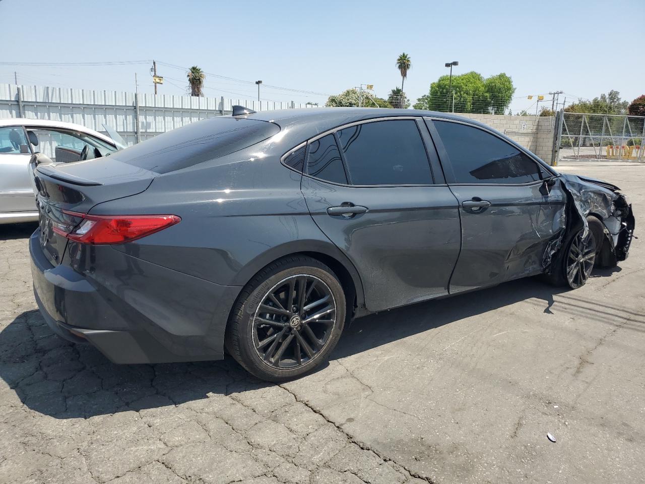 TOYOTA CAMRY 2025 VIN 4T1DAACK4SU581463 photo 3