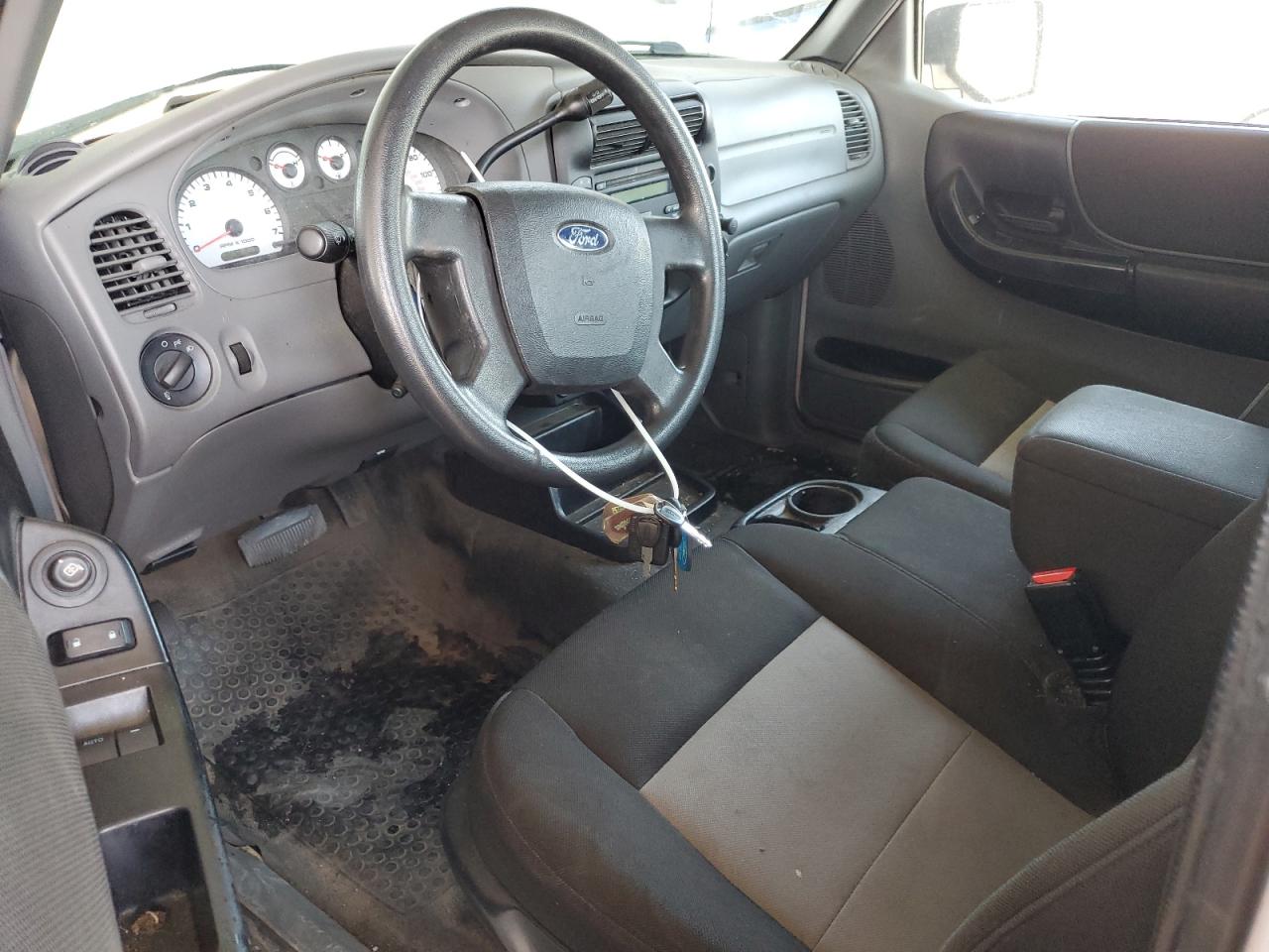 2011 Ford Ranger Super Cab VIN: 1FTLR4FE4BPA81673 Lot: 61954995