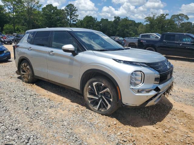  MITSUBISHI OUTLANDER 2024 Srebrny