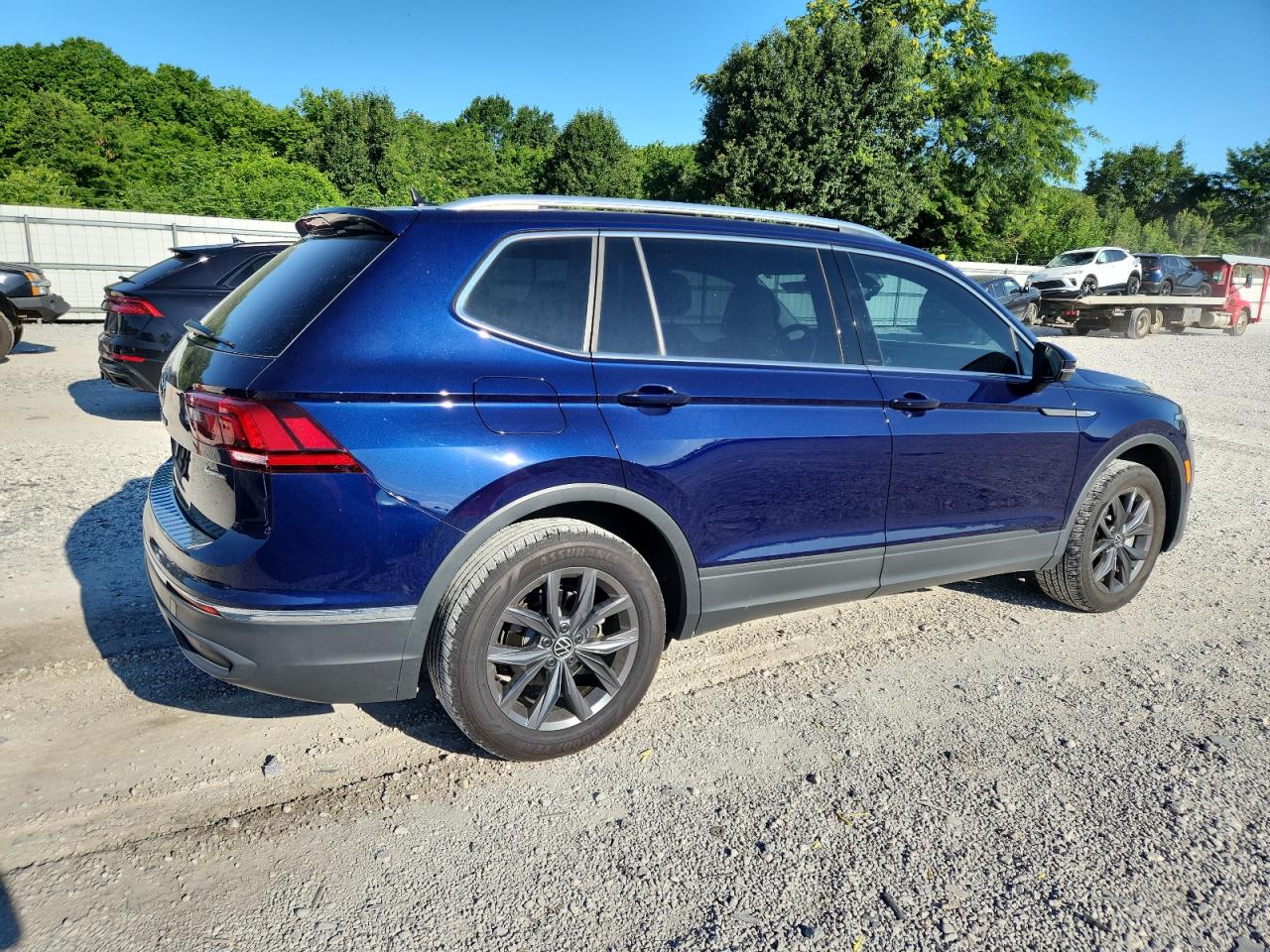 VOLKSWAGEN TIGUAN 2023 VIN 3VVMB7AX5PM103083 zdjęcie 3