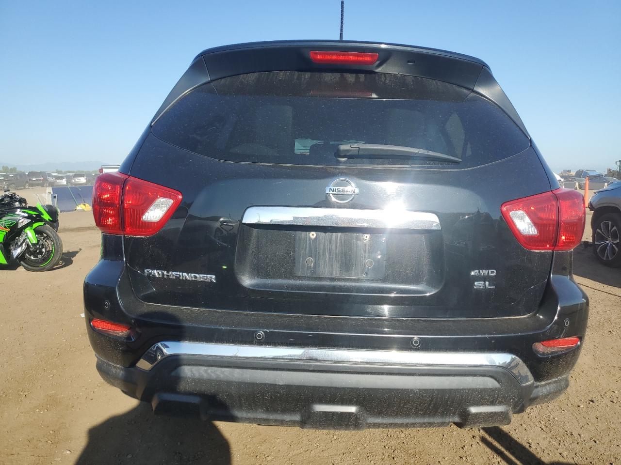 5N1DR2MM8JC629825 NISSAN PATHFINDER 2018