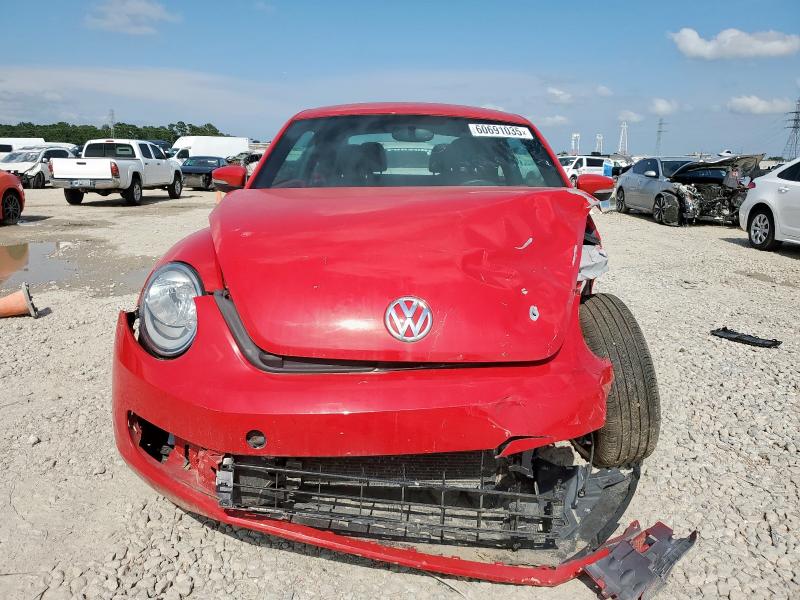 Hatchbacks VOLKSWAGEN BEETLE 2014 Czerwony