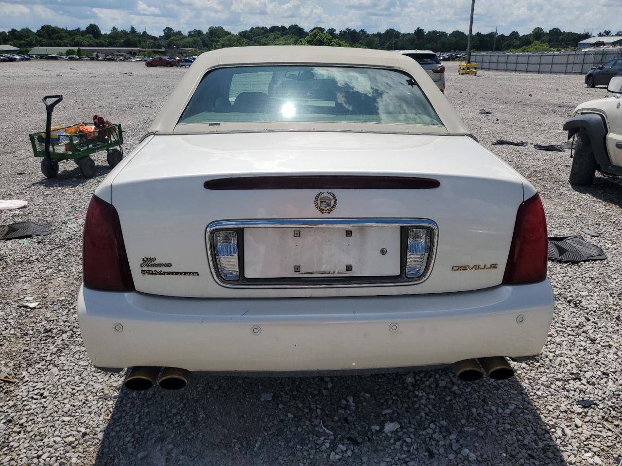 2000 Cadillac Deville VIN: 1G6KD54Y5YU302059 Lot: 61551235