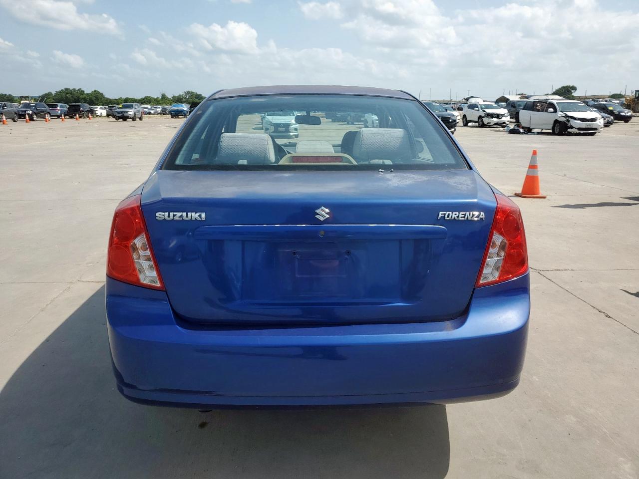 2008 Suzuki Forenza Base VIN: KL5JD56Z98K812382 Lot: 61508375