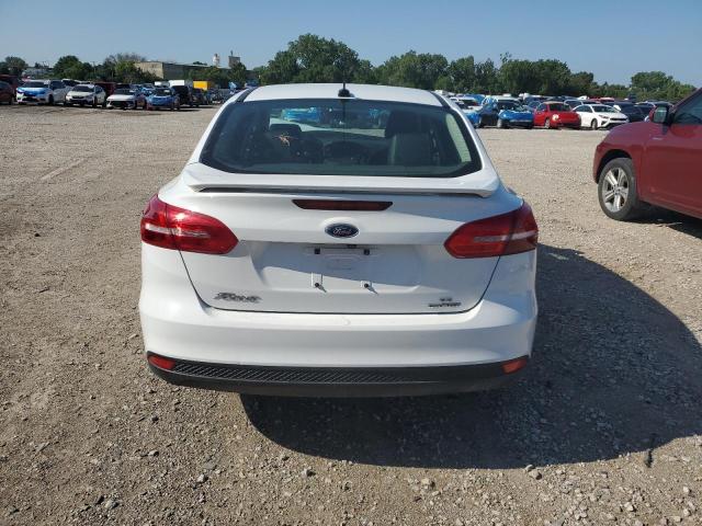  FORD FOCUS 2015 White