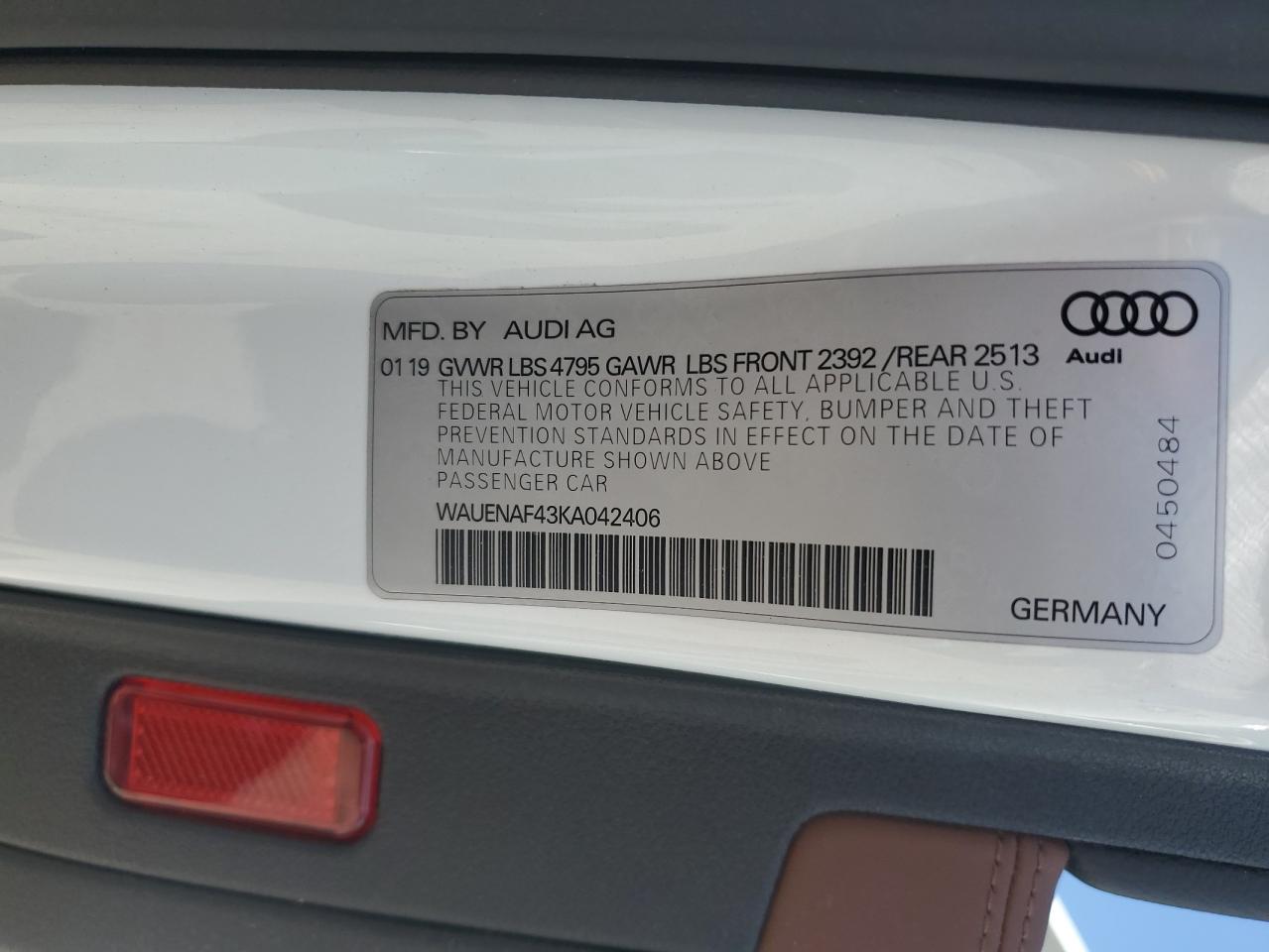 2019 Audi A4 Premium Plus VIN: WAUENAF43KA042406 Lot: 61241235