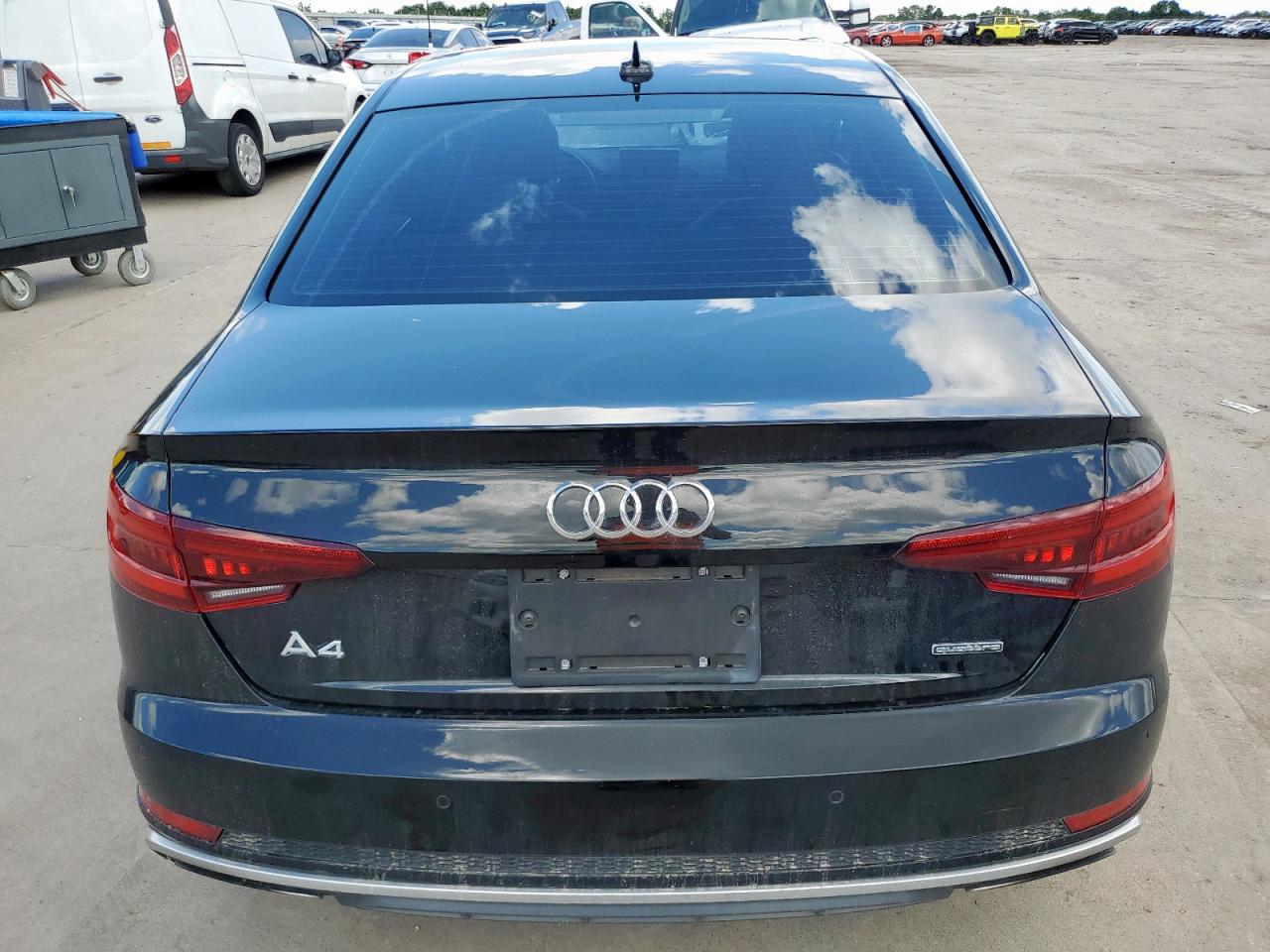 2019 Audi A4 Premium Plus VIN: WAUENAF4XKA035470 Lot: 62770095