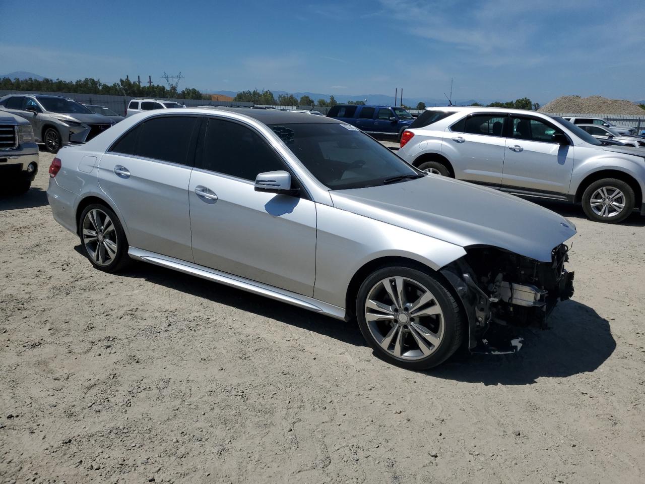 MERCEDES-BENZ E-CLASS 2016 VIN WDDHF5KB9GB226894 zdjęcie 4