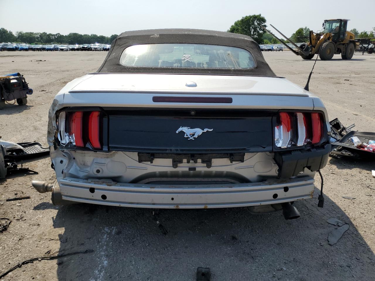 2018 Ford Mustang VIN: 1FATP8UH1J5111724 Lot: 60328785