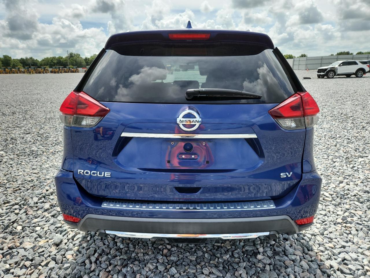 KNMAT2MT9HP556466 NISSAN ROGUE 2017