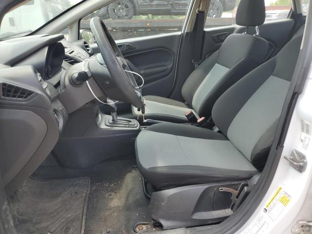 Sedans FORD FIESTA 2016 Biały