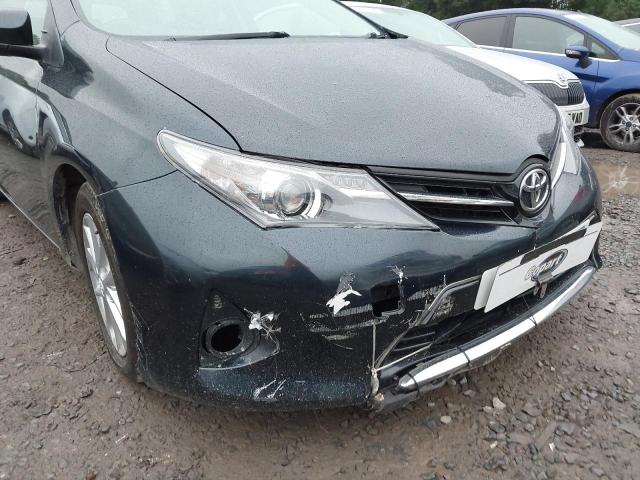 2013 TOYOTA AURIS ICON