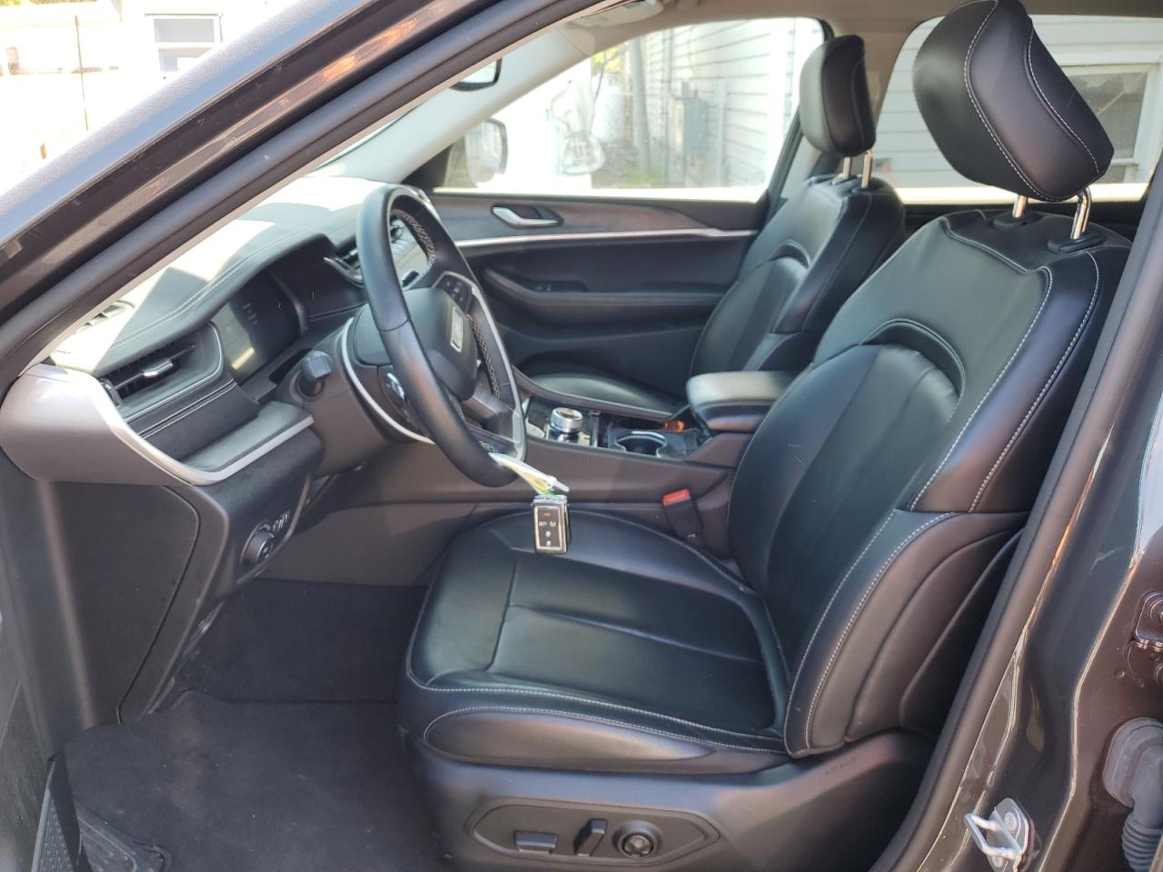 Фото: 1C4RJKBG1N8507816 - 7