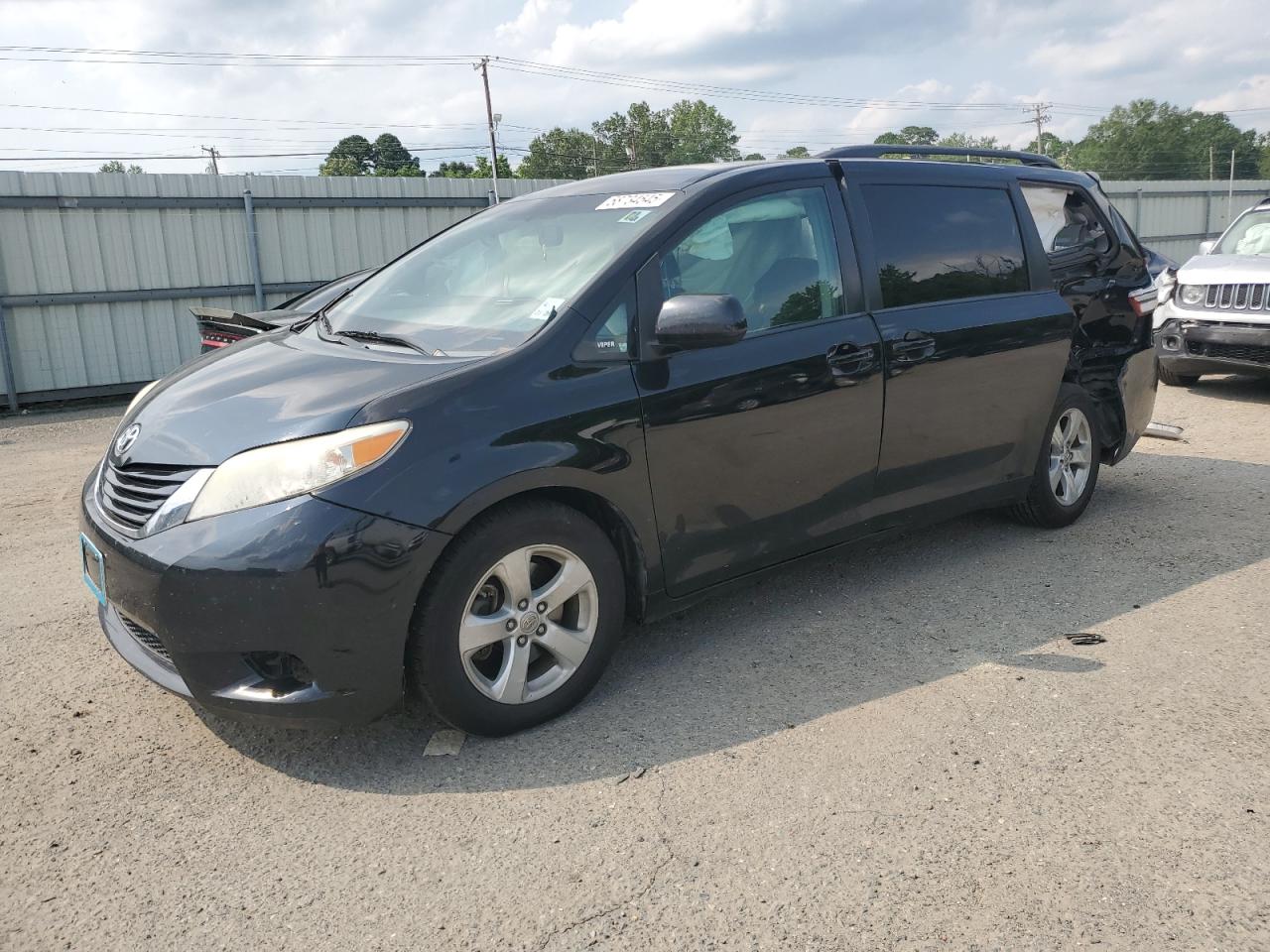 Shreveport, LA에서 판매 중인 2015 Toyota Sienna Le - Rear End
