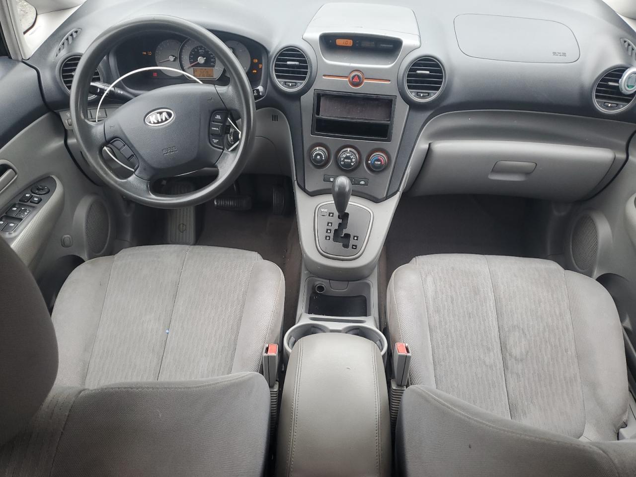 2007 Kia Rondo Base VIN: KNAFG525077079616 Lot: 60249935