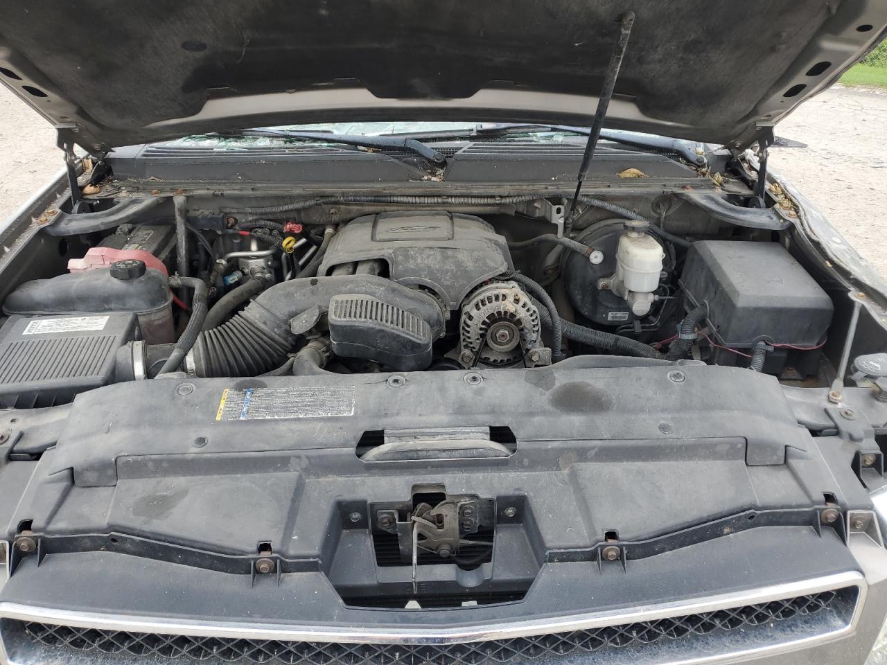 2008 Chevrolet Suburban K1500 Ls VIN: 1GNFK16358J125472 Lot: 62400035