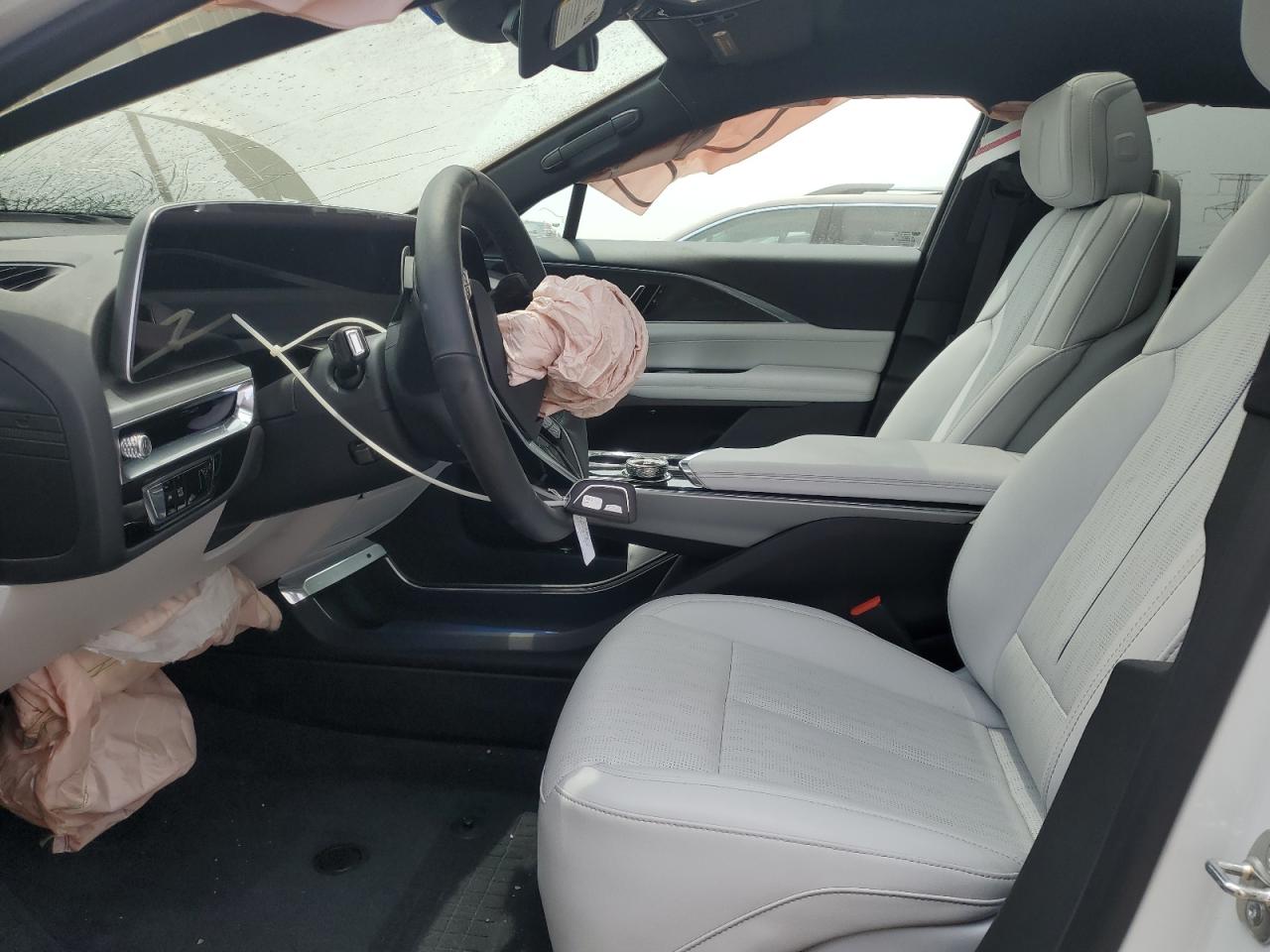2024 Cadillac Lyriq Luxury VIN: 1GYKPPRL1RZ120970 Lot: 60779305