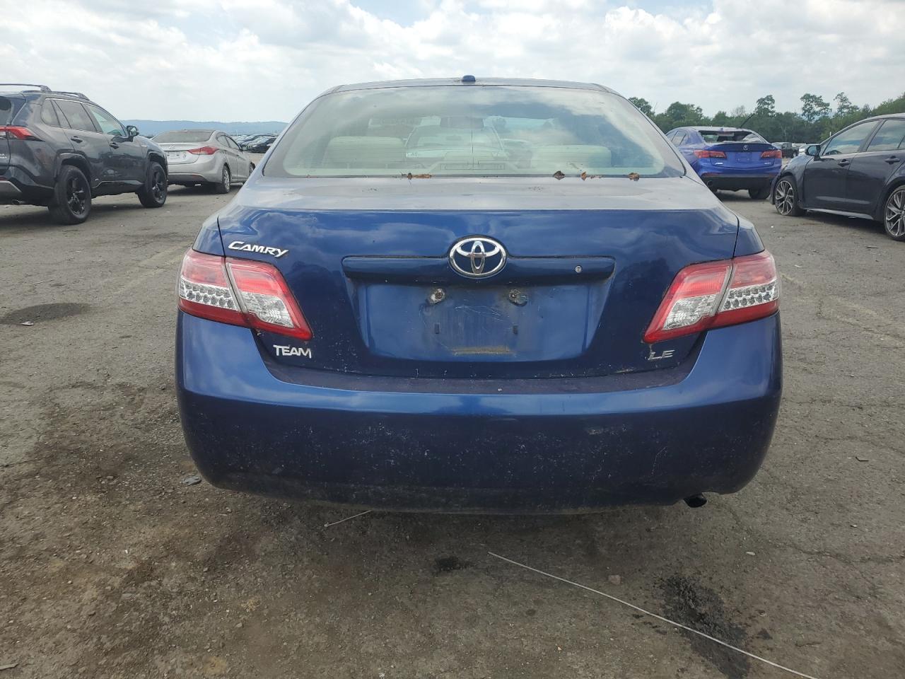 2011 Toyota Camry Base VIN: 4T1BF3EK3BU636020 Lot: 62430905
