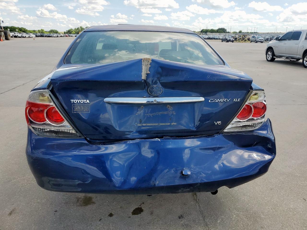 2005 Toyota Camry Le VIN: 4T1BF30K15U096632 Lot: 62491455