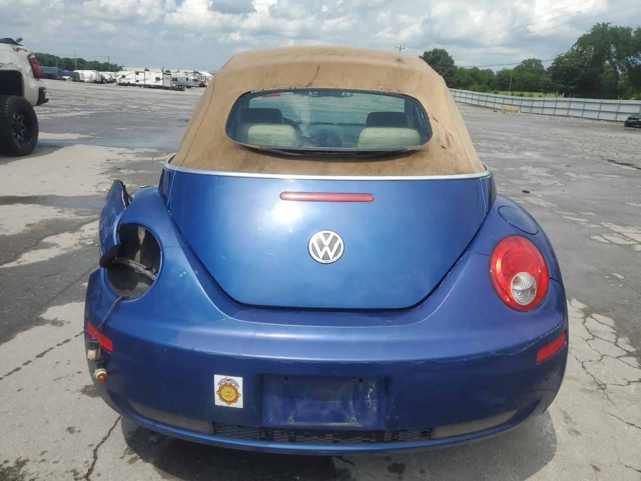 2007 Volkswagen New Beetle Convertible Option Package 1 VIN: 3VWRF31Y57M403097 Lot: 62867205