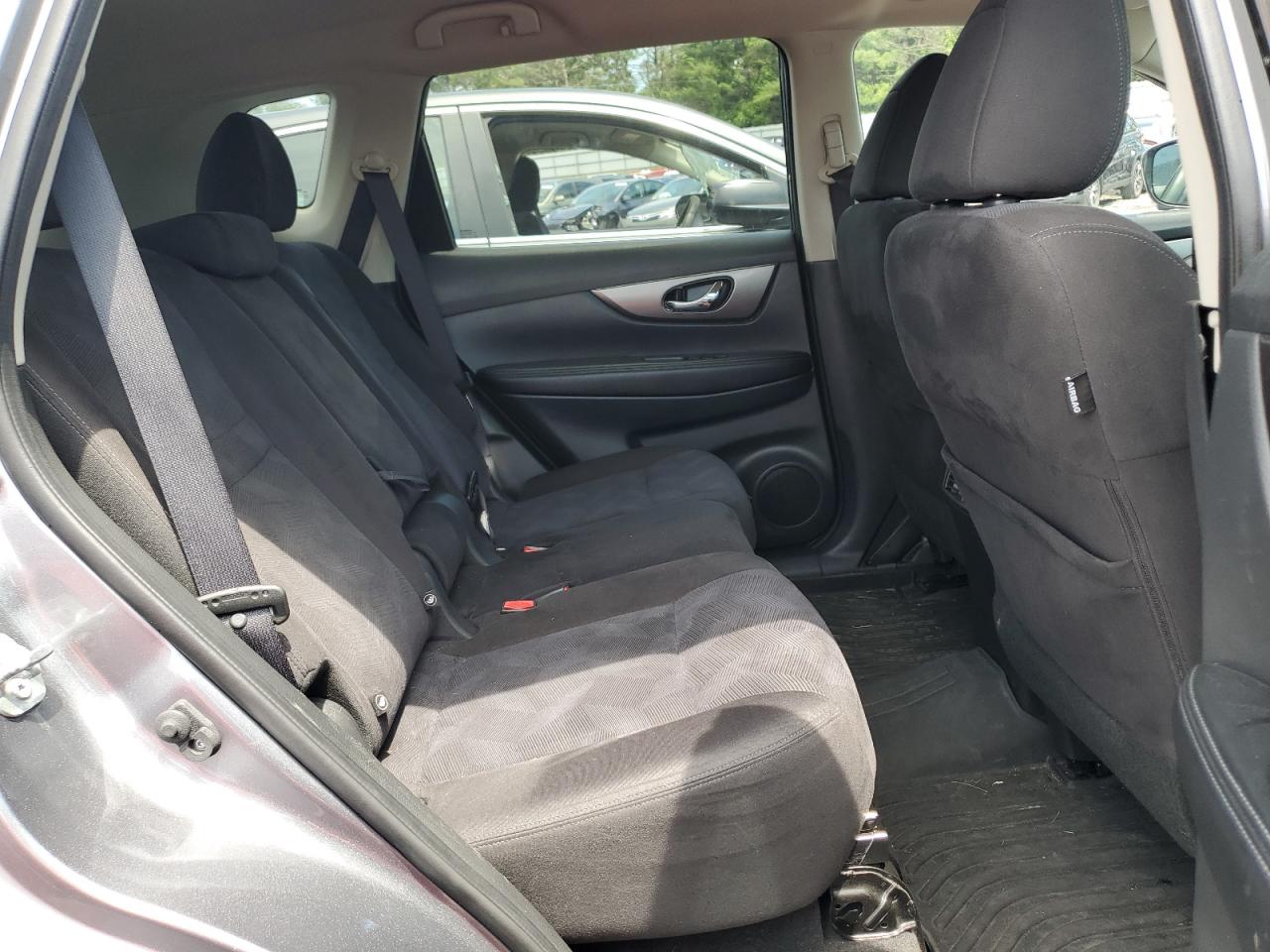 2015 Nissan Rogue S VIN: KNMAT2MV0FP562932 Lot: 61251515