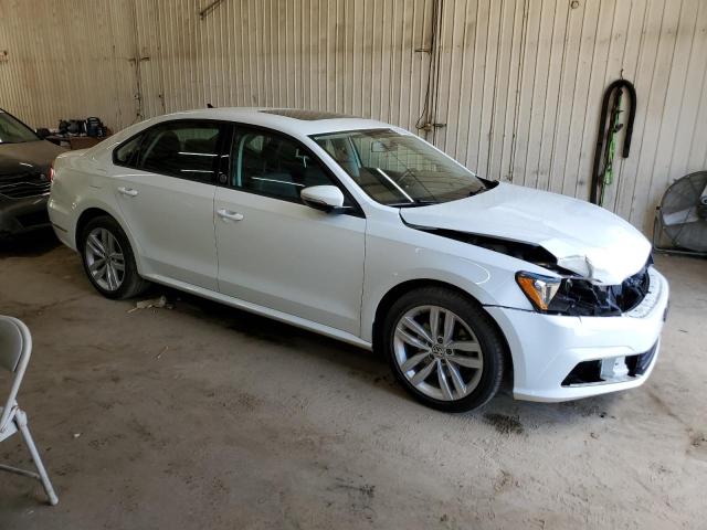  VOLKSWAGEN PASSAT 2019 White