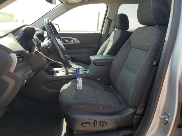  CHEVROLET TRAVERSE 2018 Серебристый