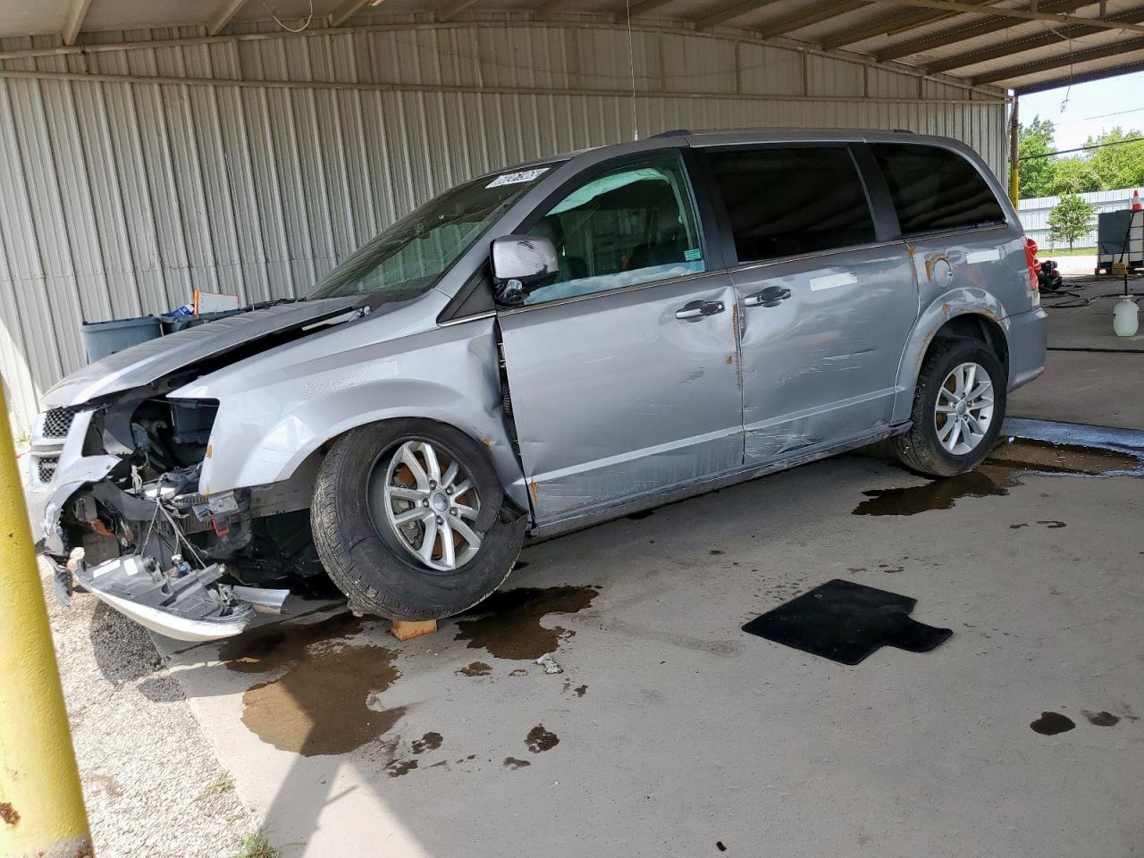 2020 Dodge Grand Caravan Sxt for Sale in Houston, TX - Rollover