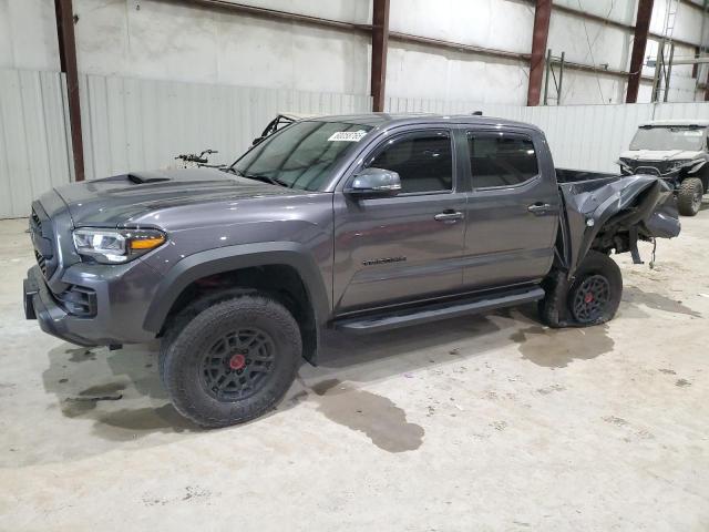 TOYOTA TACOMA DOU 2022