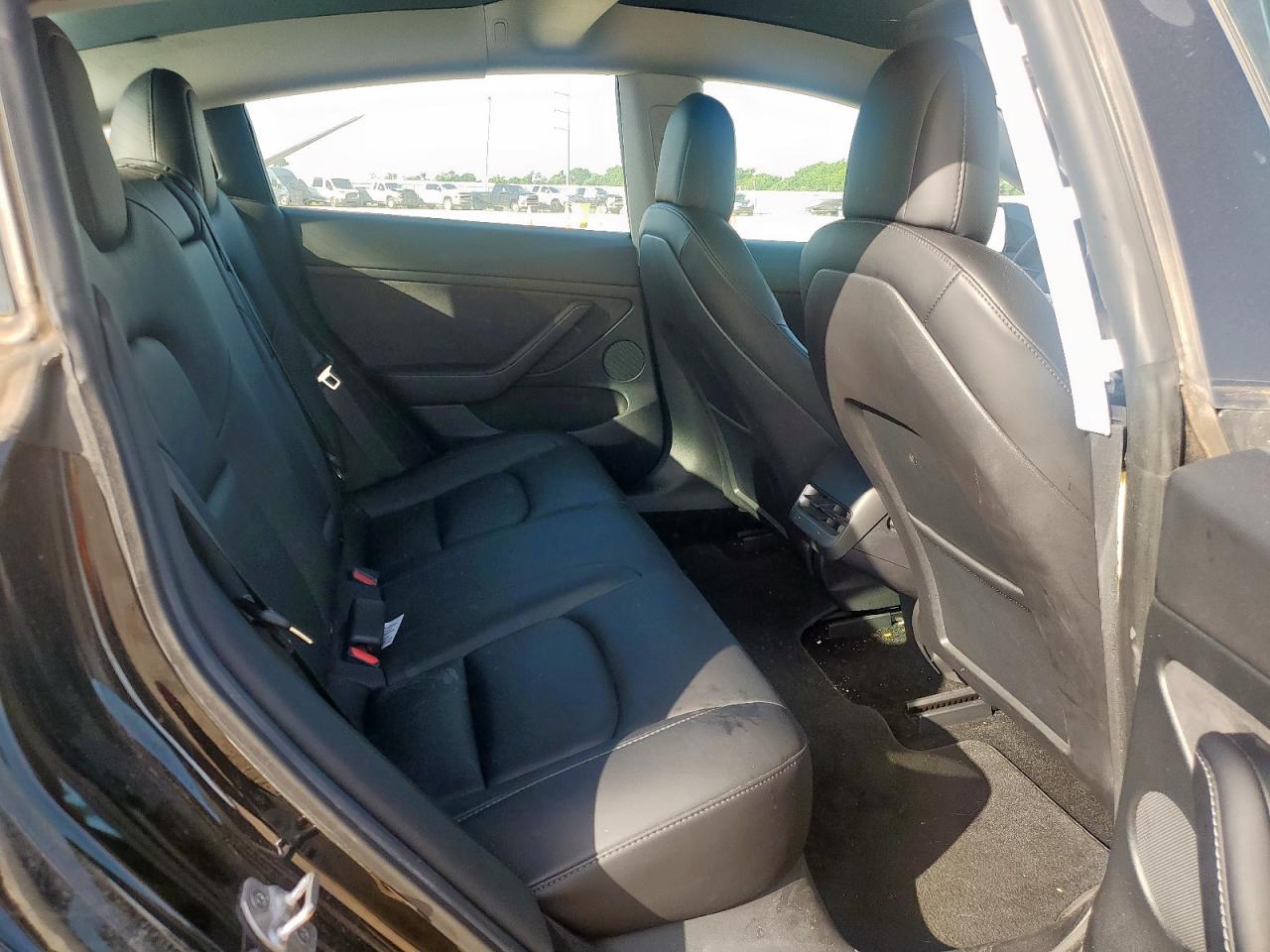 2021 Tesla Model 3 VIN: 5YJ3E1EB0MF037197 Lot: 62518735
