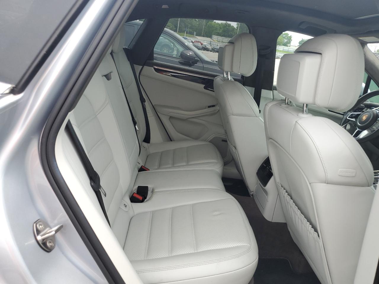 2016 Porsche Macan Turbo VIN: WP1AF2A53GLB90280 Lot: 59612495