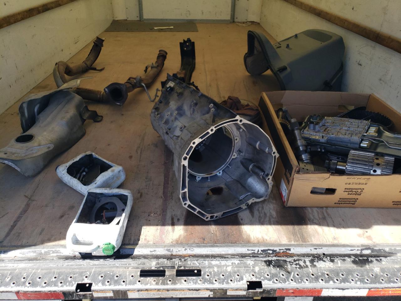 2022 Ford Econoline E350 Super Duty Cutaway Van VIN: 1FDWE3FNXNDC03635 Lot: 61060505