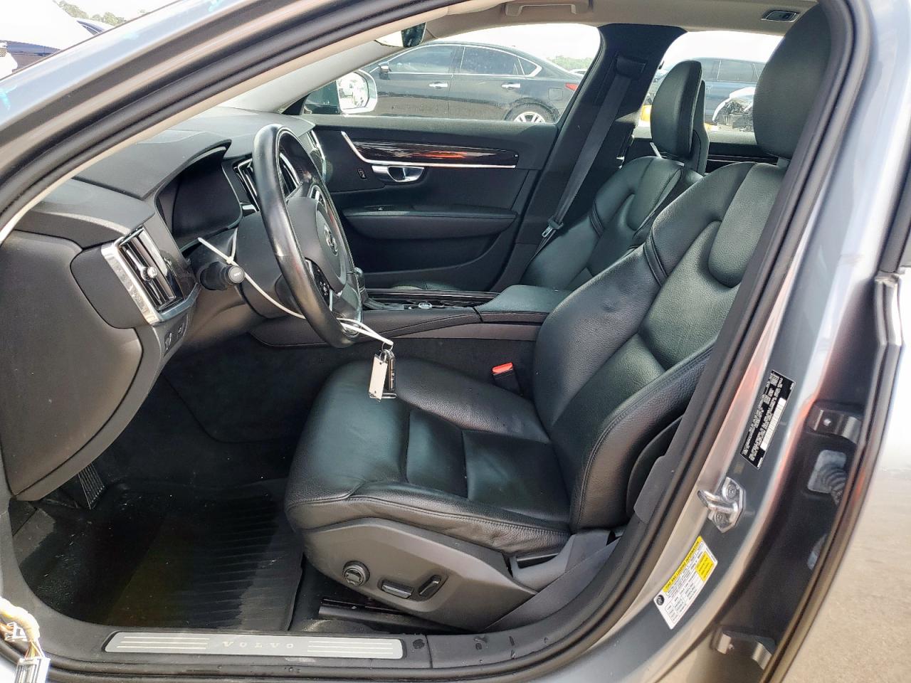2018 Volvo S90 T5 Momentum VIN: LVY982MK5JP015523 Lot: 61419045