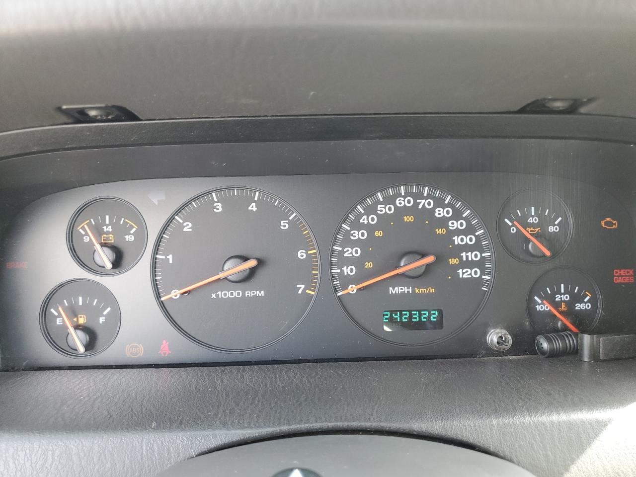 2000 Jeep Grand Cherokee Laredo VIN: 1J4GW48N1YC324356 Lot: 62011305
