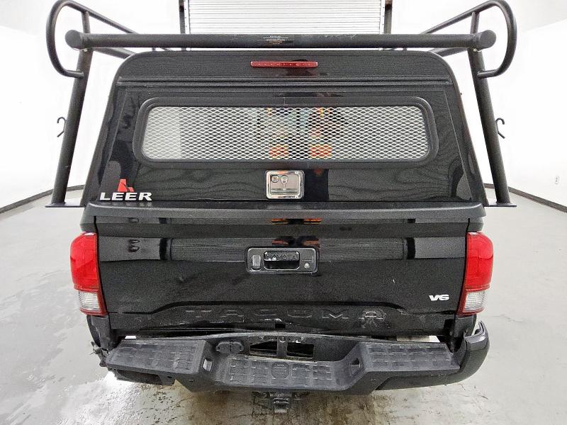  TOYOTA TACOMA 2023 Czarny