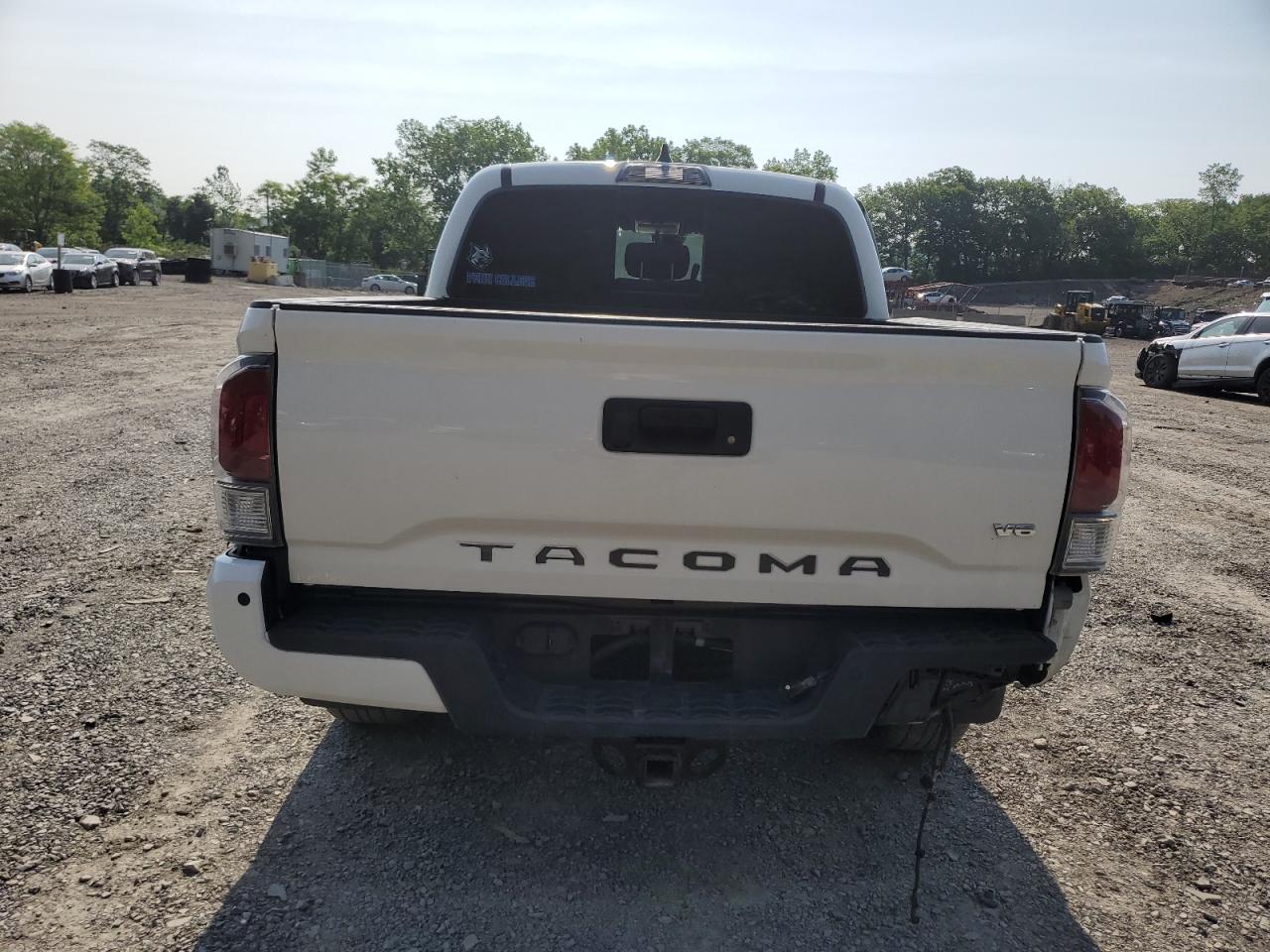 2022 Toyota Tacoma Double Cab VIN: 3TMCZ5AN0NM467210 Lot: 59992305