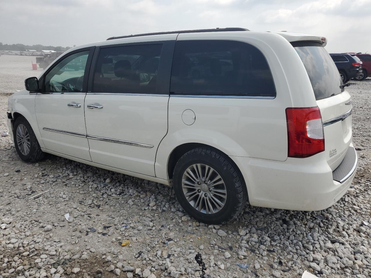 CHRYSLER MINIVAN 2013 VIN 2C4RC1CG4DR509341 фото 2