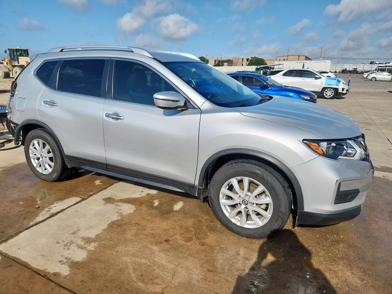  NISSAN ROGUE 2019 Srebrny