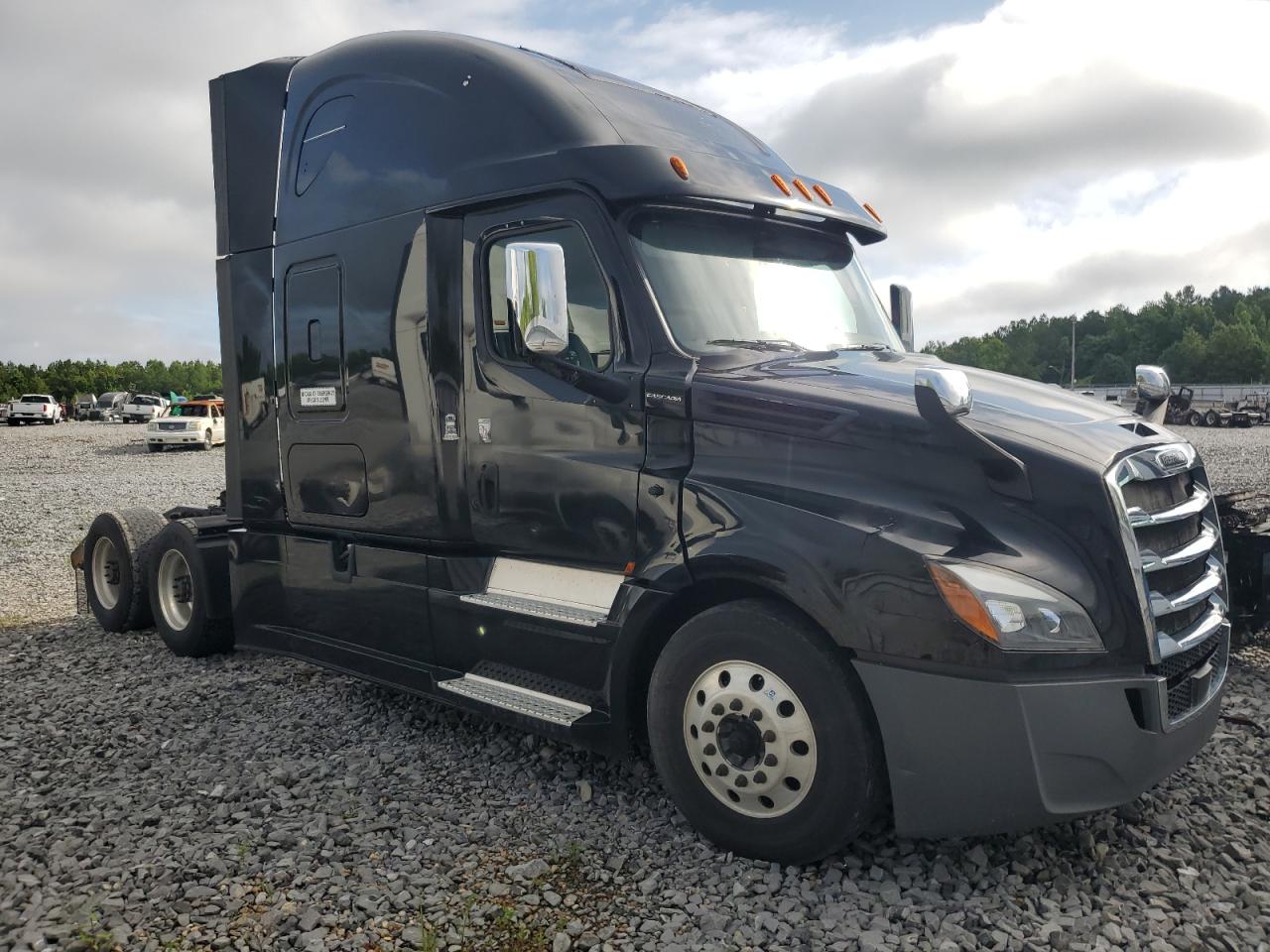 2018 Freightliner Cascadia 126 Semi Truck იყიდება Memphis-ში, TN - Side