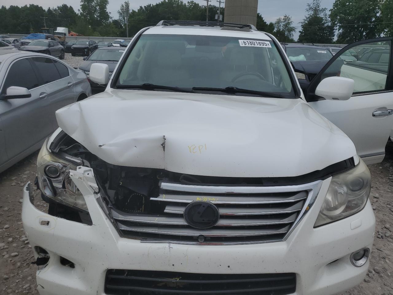 2011 Lexus Lx 570 VIN: JTJHY7AX7B4082169 Lot: 61801895