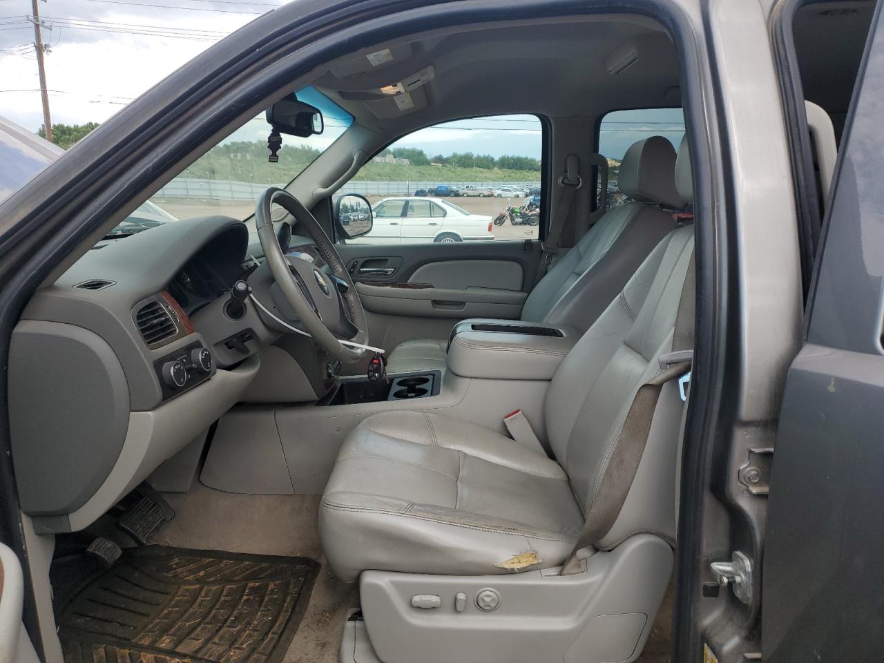 2007 Chevrolet Suburban K1500 VIN: 3GNFK16347G156437 Lot: 62600075