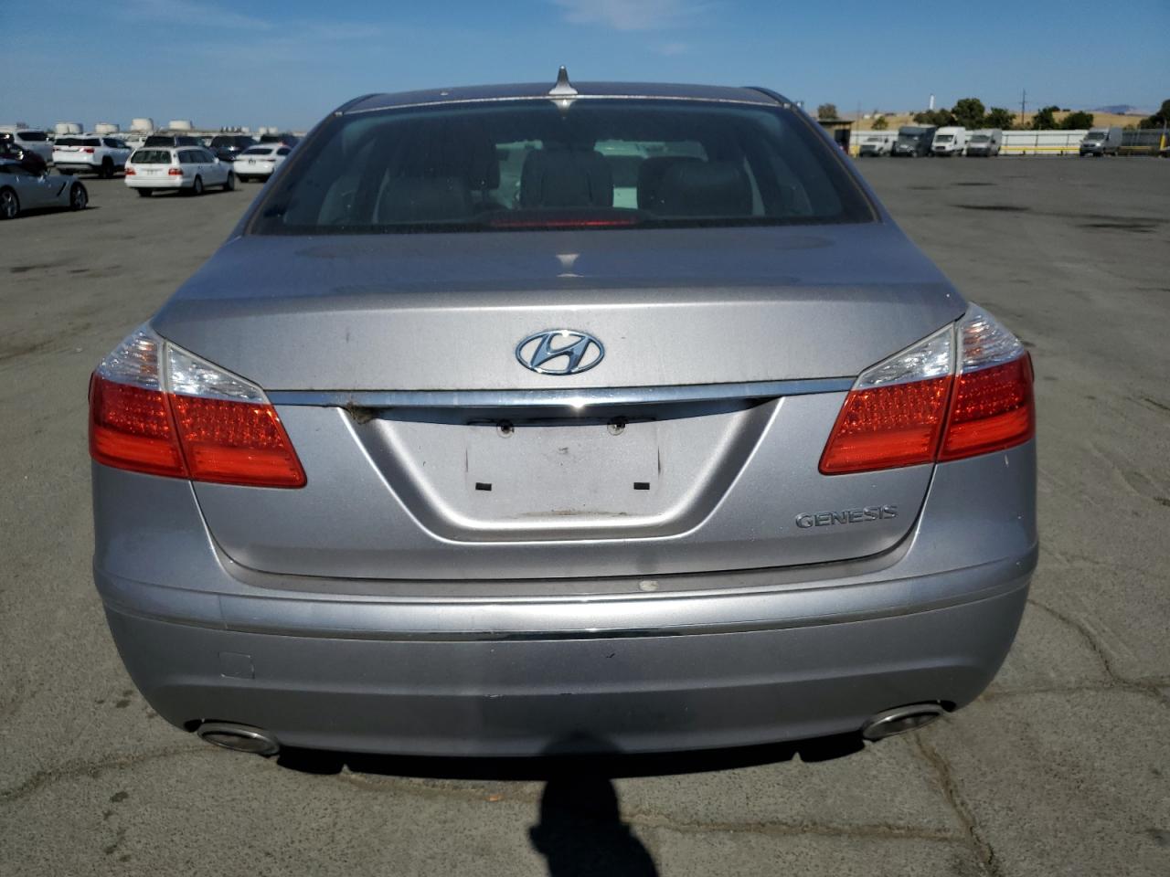 HYUNDAI GENESIS 2011 VIN KMHGC4DE5BU132875 photo 6