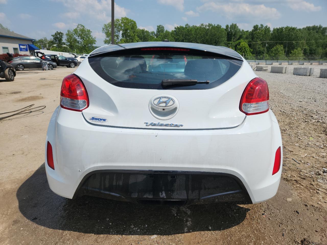 2017 Hyundai Veloster VIN: KMHTC6AD8HU315735 Lot: 60339585