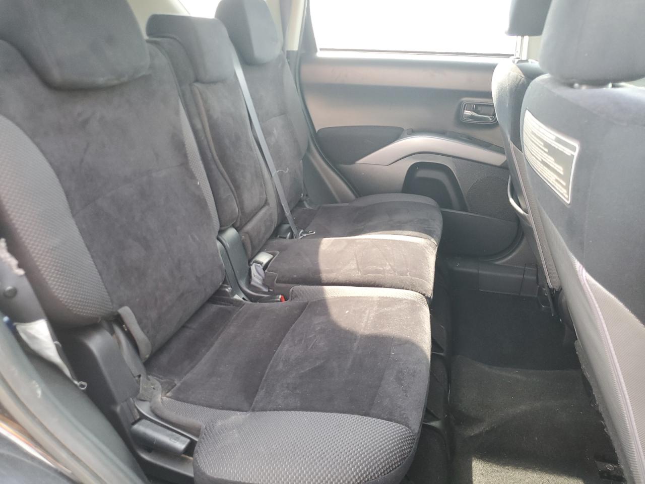 2010 Mitsubishi Outlander Es VIN: JA4AS2AW1AZ010945 Lot: 62501435