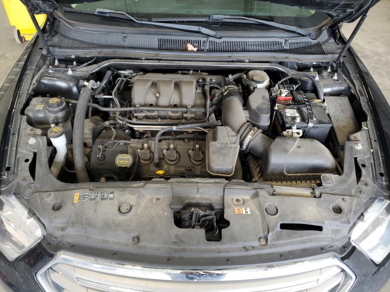 1FAHP2D86HG105323 FORD TAURUS 2017