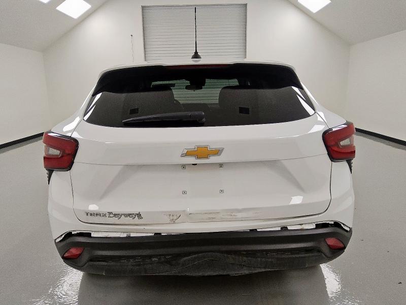  CHEVROLET TRAX 2024 White